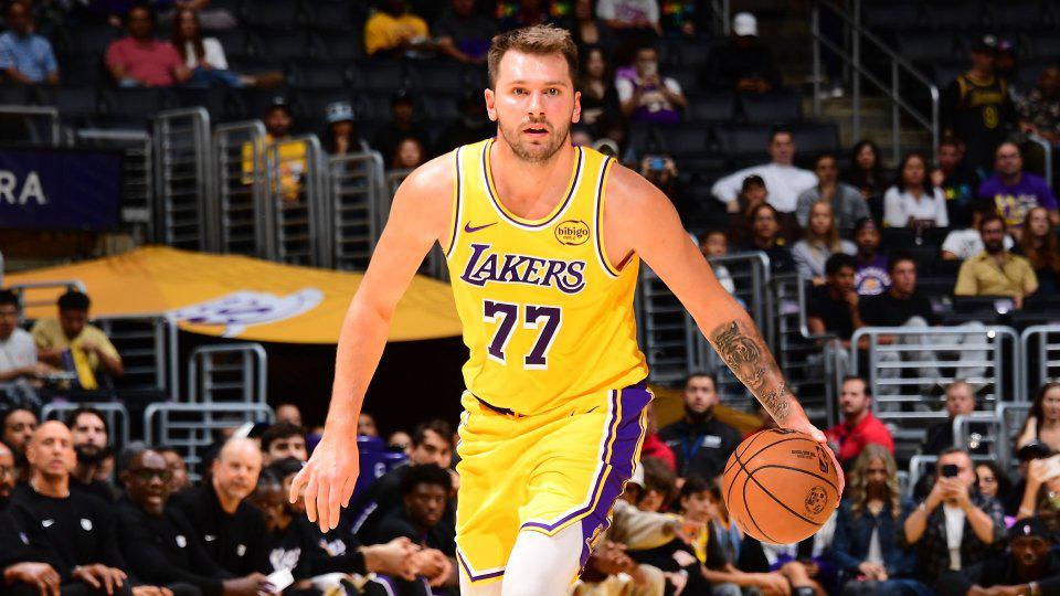 NBA官网列出10大得分王竞争者：东契奇领衔多位巨星
