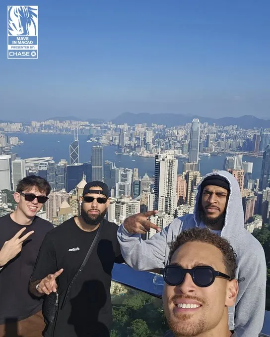 独行侠官方晒球员香港旅行照：快速去了一趟香港