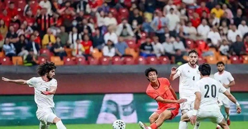国足0:1不敌塔吉克斯坦创队史首负 邵佳一赛后言论遭炮轰