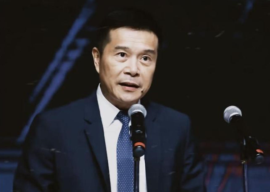 广东宏远大外援即将到位,胡明轩喊话挑战上海,贝兹利遭裁