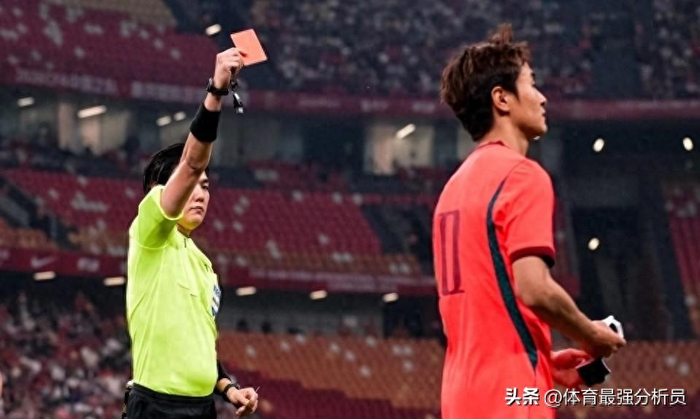 韦世豪染红离场 中国男足0-1不敌塔吉克斯坦