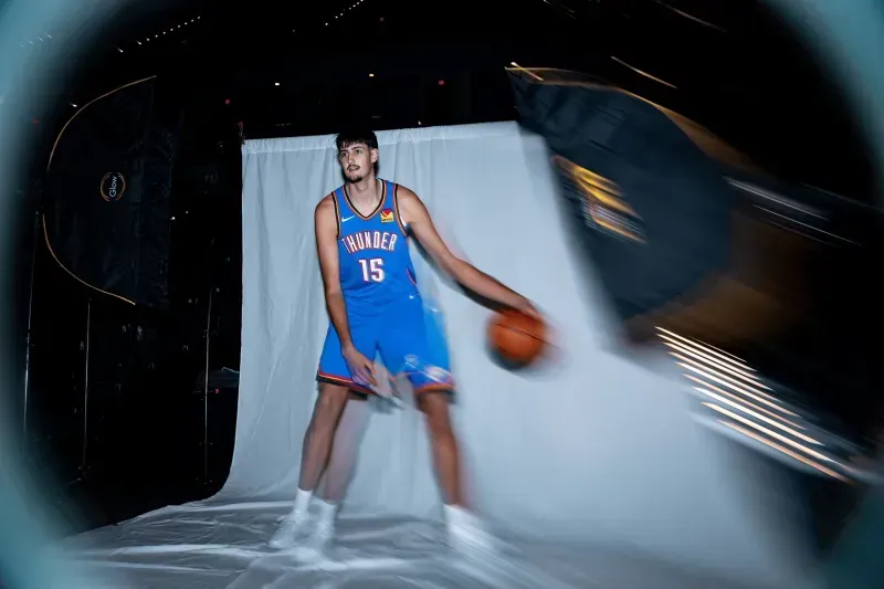 NBA季前赛雷霆半场82-64领先雄鹿 阿代-马拉15分6板1助攻1盖帽