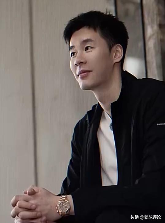 郭昊文晒模特照引热议：不会打球的模特不是一个好的打工人