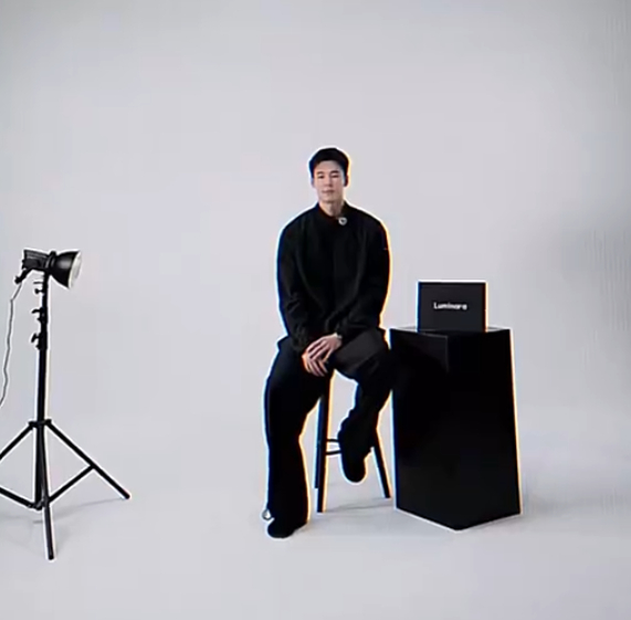 郭昊文晒模特照引热议：不会打球的模特不是一个好的打工人