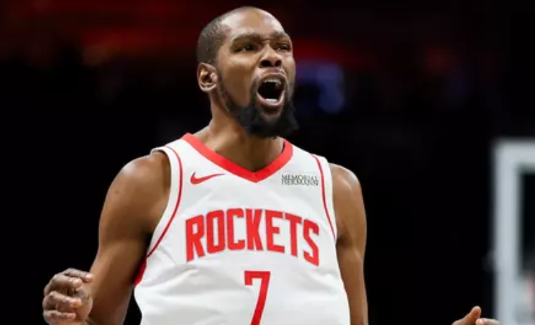 NBA历史仅6人达成15个赛季投中100+三分，杜兰特无缘榜单