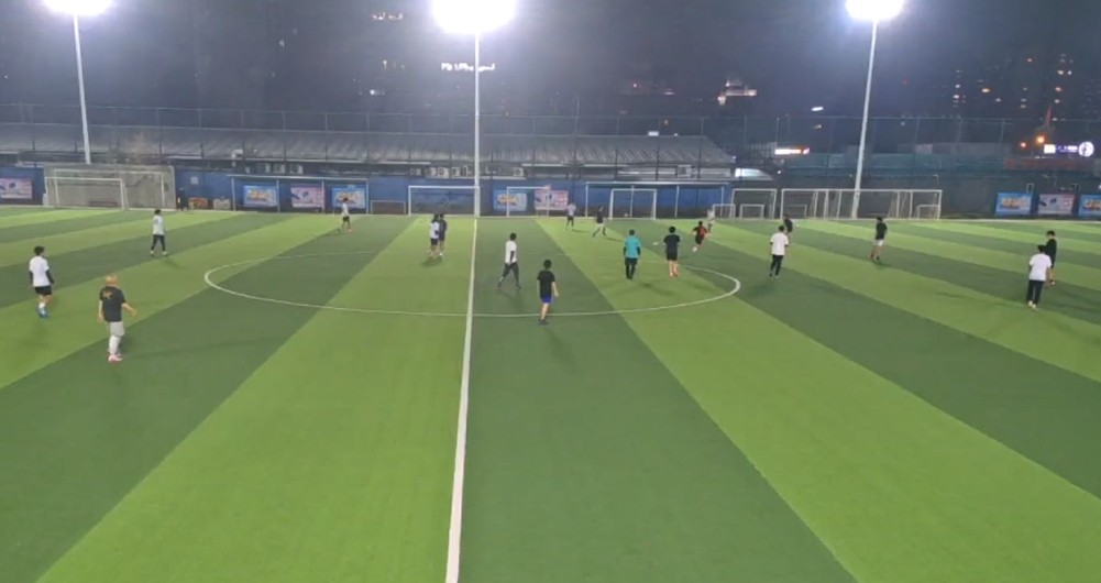 懂球帝FC 6-1大胜SEM联