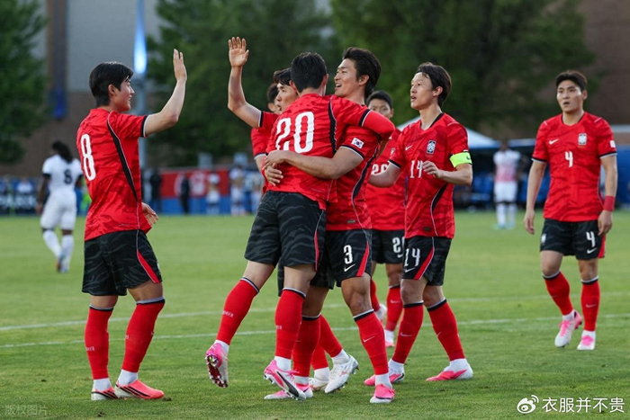 孙兴慜任意球破门+头槌锁定胜局 韩国2-0终结2轮不胜