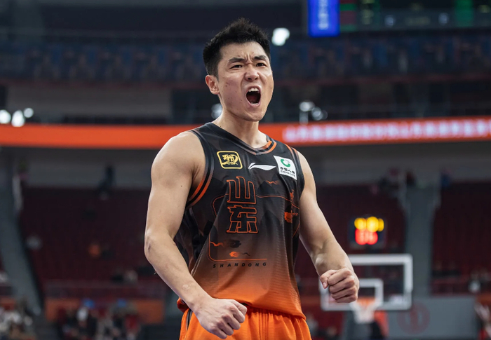山东男篮官宣：高诗岩右膝+左踝劳损恢复 将缺席全部季前赛