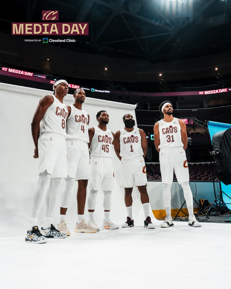 NBA季前赛凯尔特人vs骑士：塔图姆对阵哈登，绿军缺布朗引关注