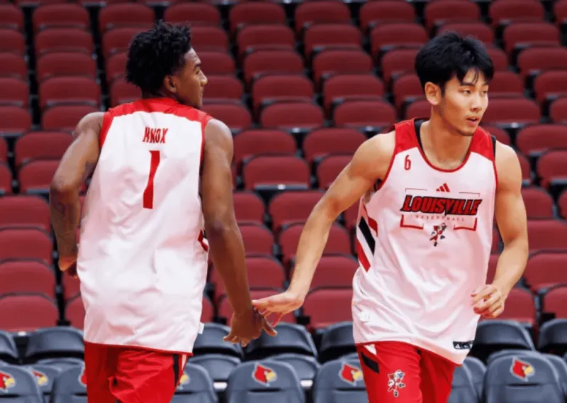 张博源:身体对抗更强,新赛季将代表路易斯维尔大学征战NCAA