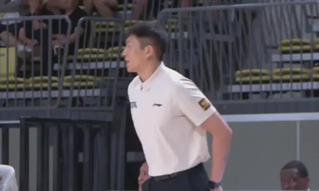 CBA季前赛新疆男篮101-93险胜吉林男篮 辛普森21+10万孟霖25分