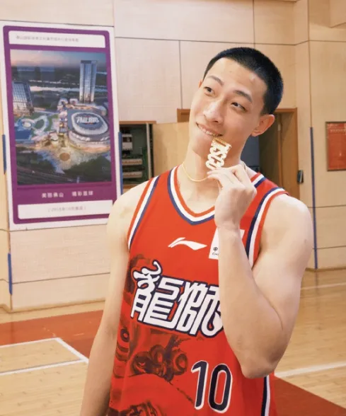 宋昕澔8分钟砍6分1篮板2助攻，天津89-79击败广州
