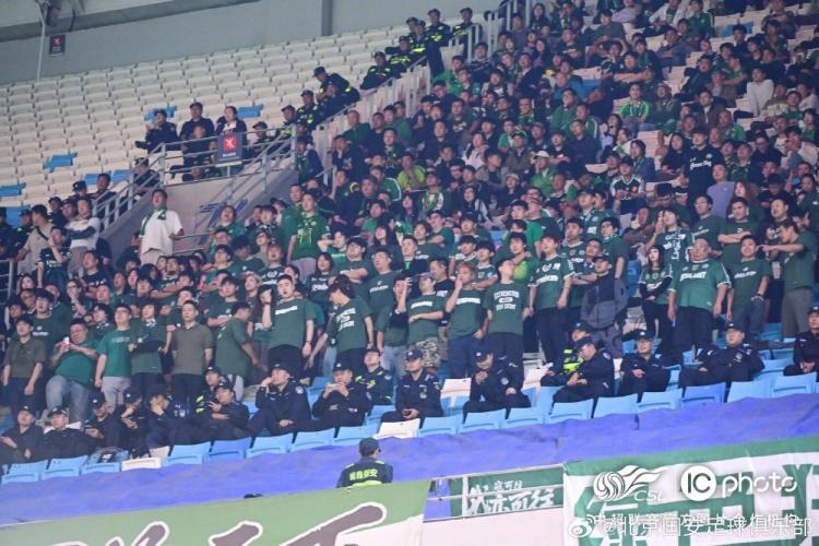 北京国安客场3-0胜青岛海牛,法比奥破门助球队达成1800球里程碑