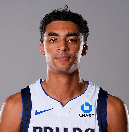 NBA季前赛火箭135-117战胜独行侠 马克斯-克里斯蒂14分2篮板2助攻1抢断