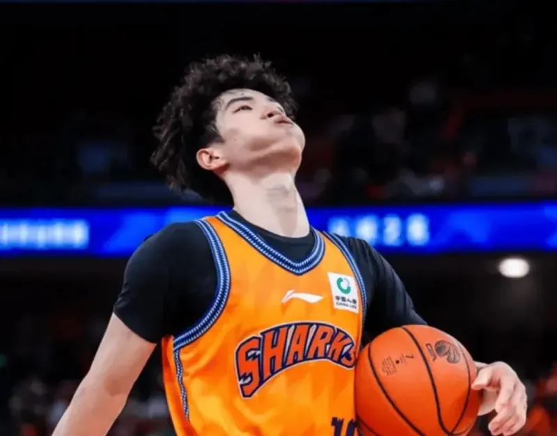 偰李永炜砍26分5助攻!上海队加时险胜辽宁队