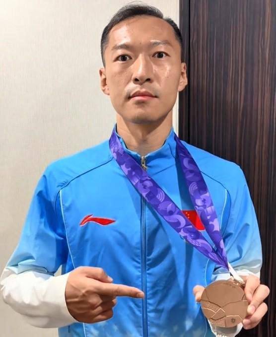 申花vs玉昆赛前，吴曦、朱辰杰和杨皓宇将现场展示亚运会铜牌