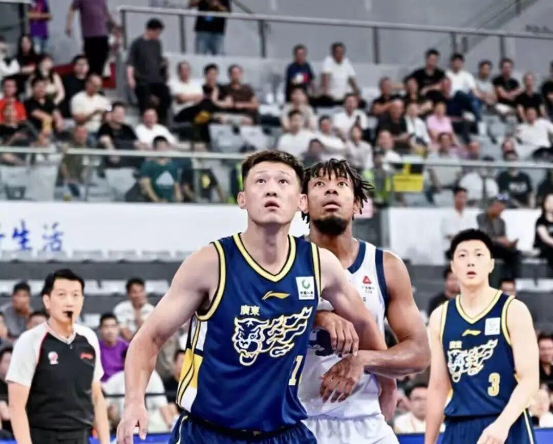 CBA季前赛首战：广东68-74不敌山东暴露短板，上海注册古德温，辽篮李虎翼赛后致歉