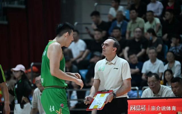 CBA季前赛辽宁队双加时战平上海队,新援表现抢眼