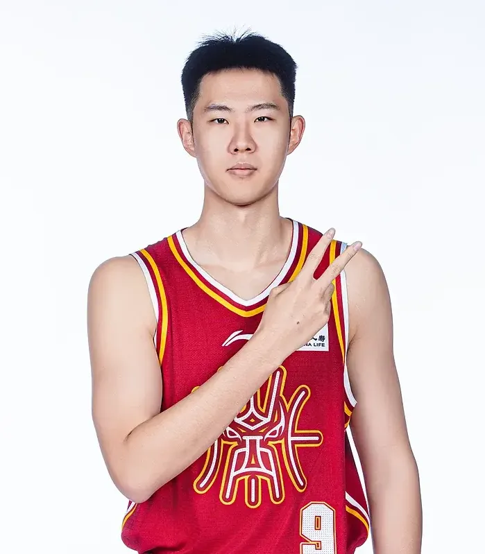 赵嘉仁季前赛砍8分3篮板1助攻 山西95-79南京