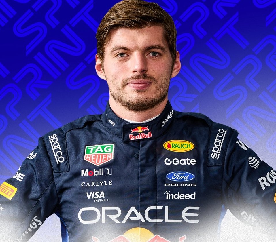 F1新加坡大奖赛冲刺赛:维斯塔潘杆位夺冠,9辆赛车退赛