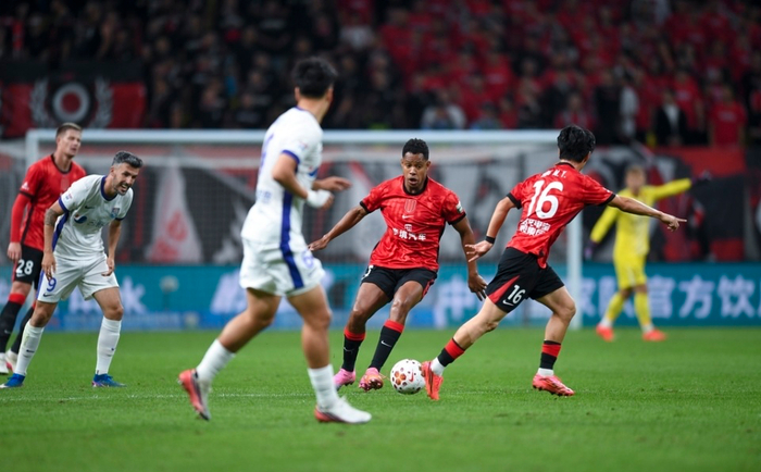 蓉城0-1津门虎!2轮不胜+夺冠再次延后 蓉城0射正 基莱斯补时绝杀