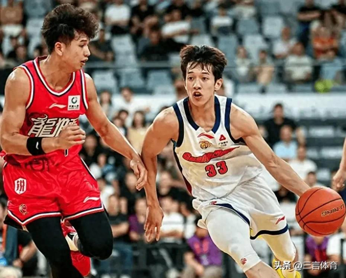 广东82-86不敌广州，张文逸末节爆发成奇兵，亚帅或调整2号位