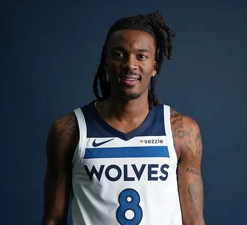 NBA季前赛森林狼60-56热火 海兰德半场17分3篮板3助攻