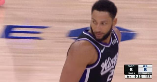 NBA季前赛：勇士23+10新秀砍下23+10，国王中锋重伤，西蒙斯复出砍7分