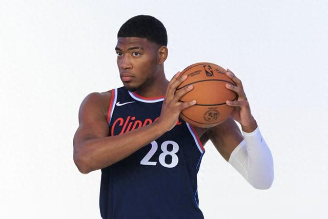 NBA季前赛：八村塁18分钟14分、肯纳德17.8分钟12.3分，湖人旧将表现亮眼