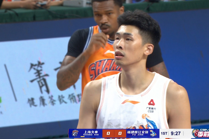 李弘权高效18+7，拉塞尔末节爆发，上海队大胜福建队