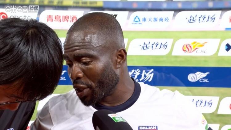 大连英博4-0大胜青岛西海岸 阿奇姆彭大四喜：我们代表的是大连