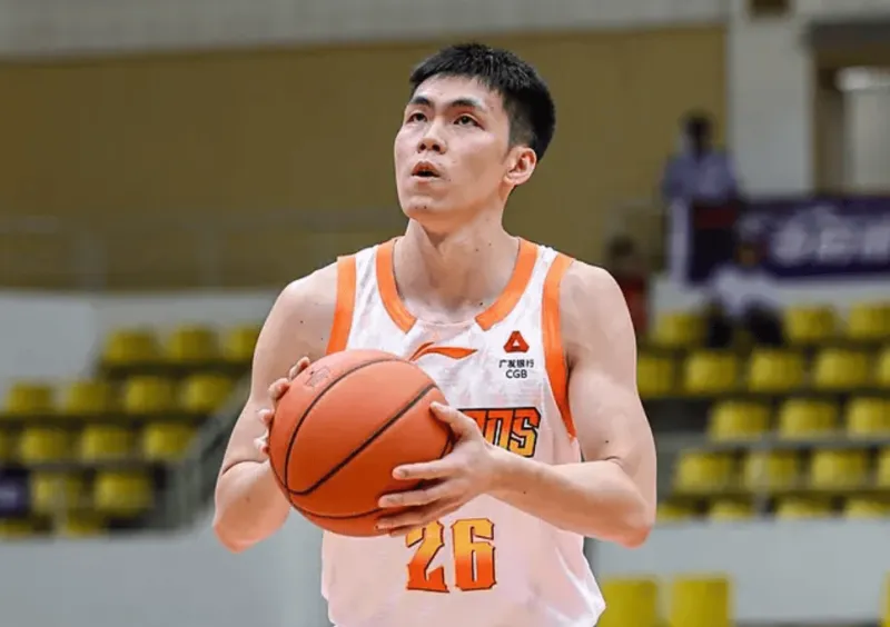 CBA季前赛：北京86-83江苏 庞峥麟18分3篮板2助攻