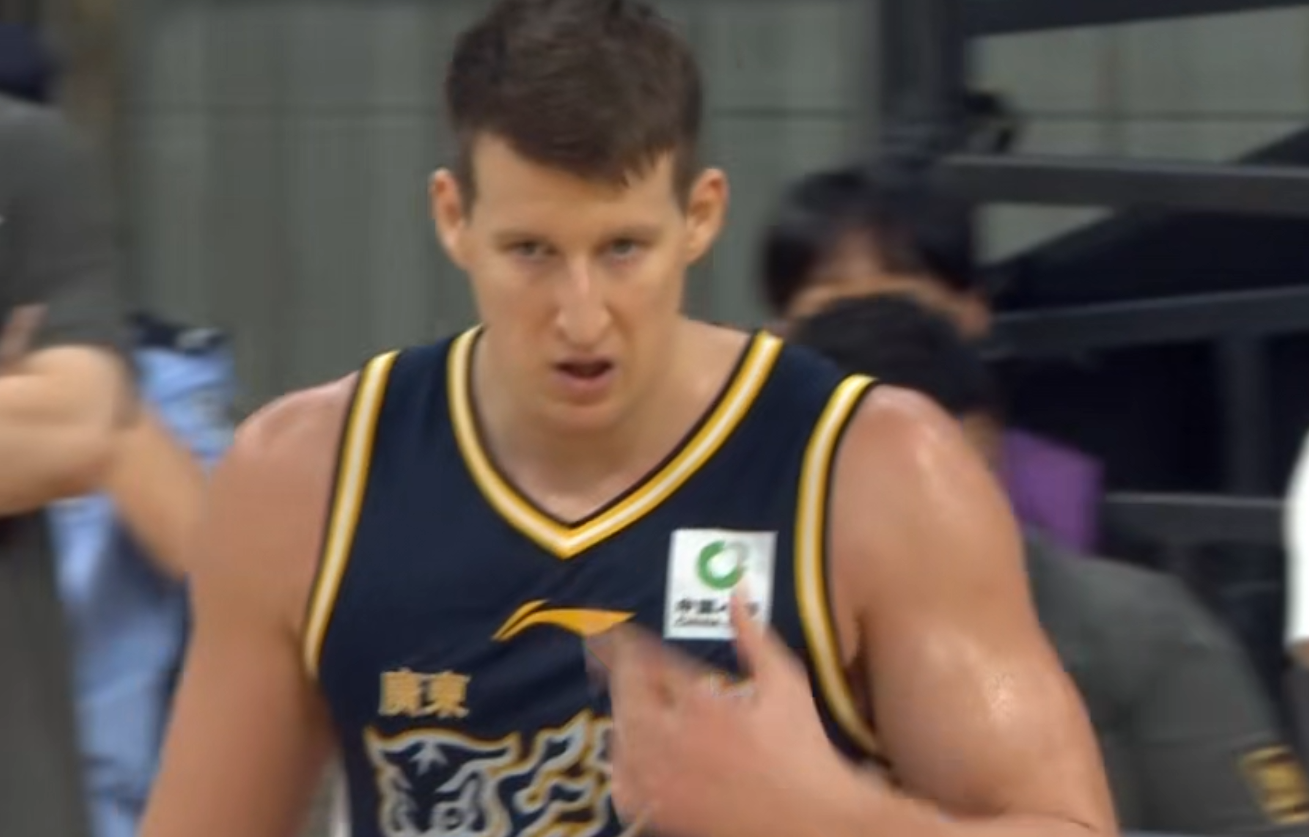 广东宏远93-61天津!球员评分:3人满分,4人良好,2人合格