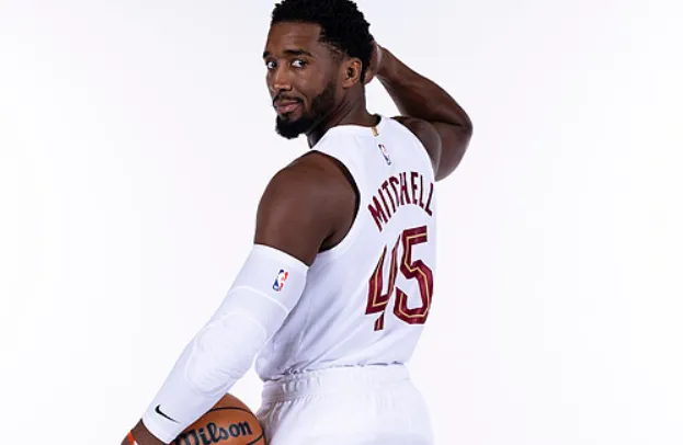 NBA季前赛骑士119-105击败魔术 米切尔25分钟贡献11分5篮板6助攻