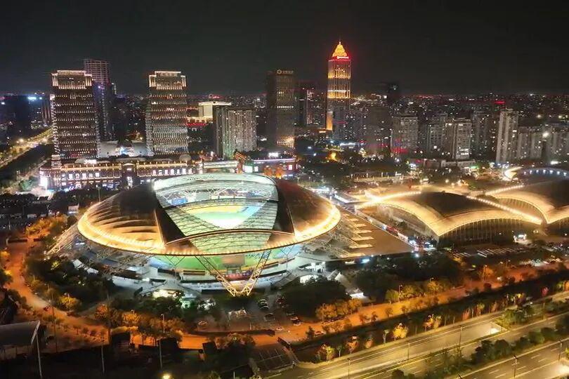 苏超四强战南通公安部署5小时安保，45个观赛点护航赛事