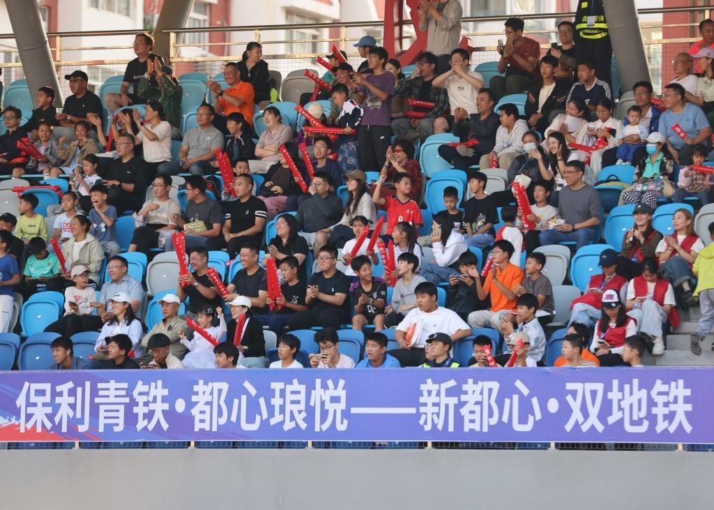 青岛城市足球争霸赛第三轮上演：市北4:1胶州崂山1:0西海岸，运动与音乐共庆周末狂欢