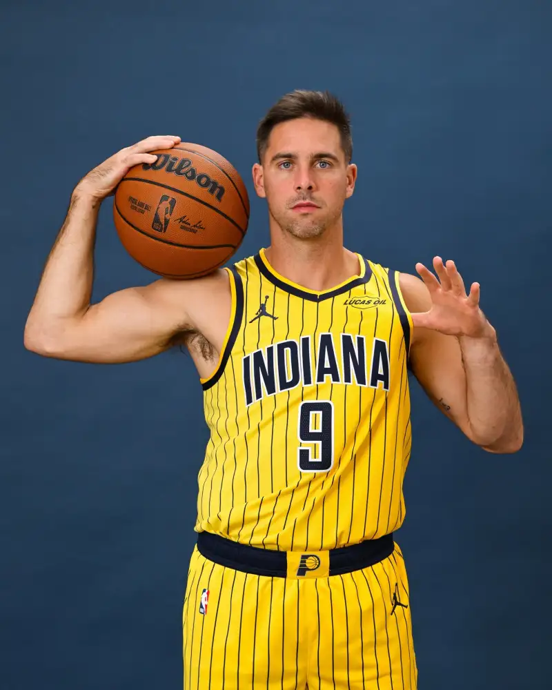 步行者官方祝贺麦康奈尔生涯第12年，NBA球员延续传奇