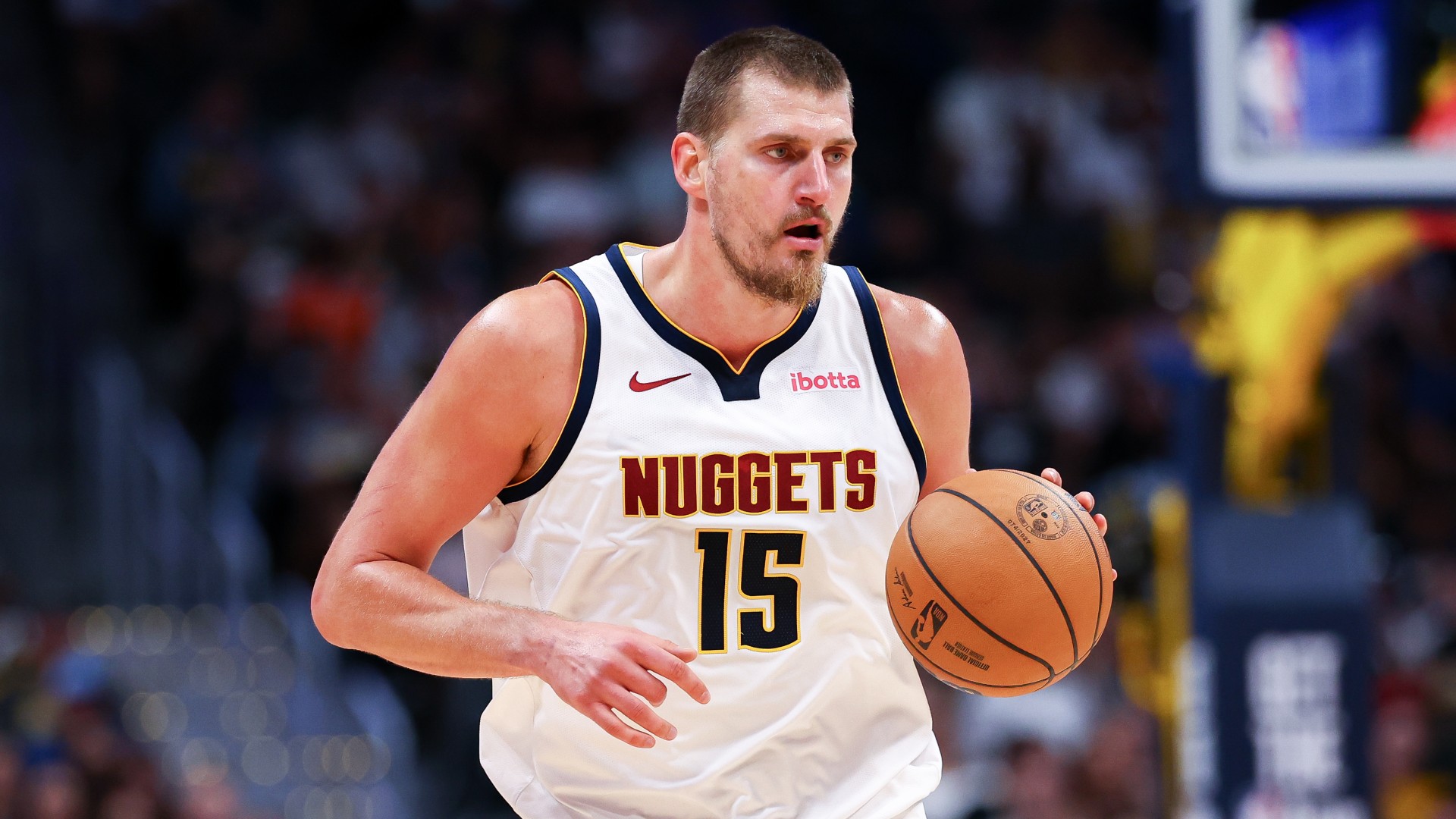 NBA季前赛焦点战：常规赛倒计时开启，多队新阵容亮相
