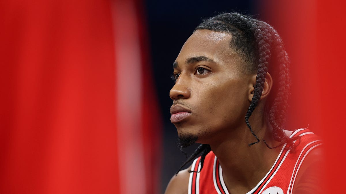 前8号秀迪林厄姆遭三队放弃 无球可打成NBA弃将