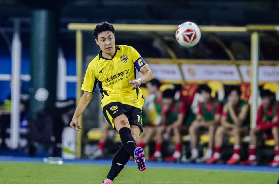 广东广州豹3-1定南赣联提前4轮冲超成功 廖均健：广州必须有中超球队