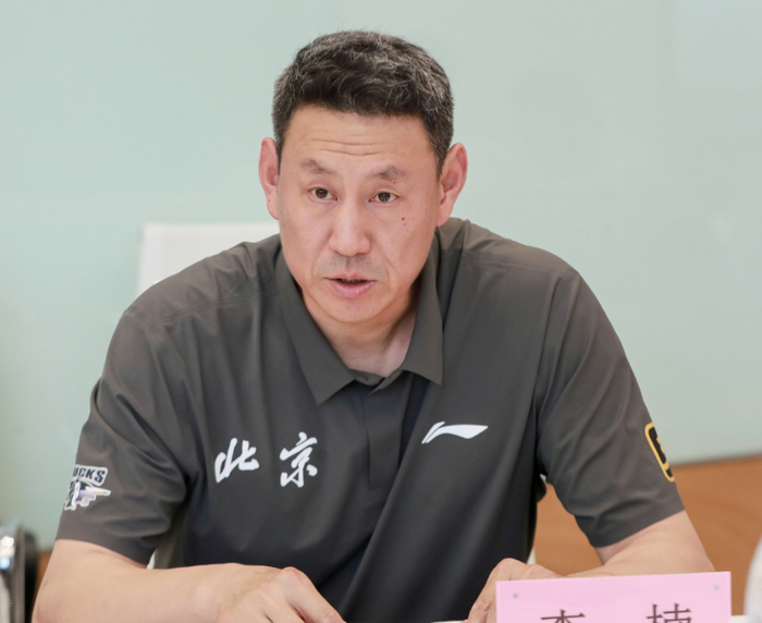 翟晓川：李楠懂球员想法 北京队新赛季能否夺冠成焦点