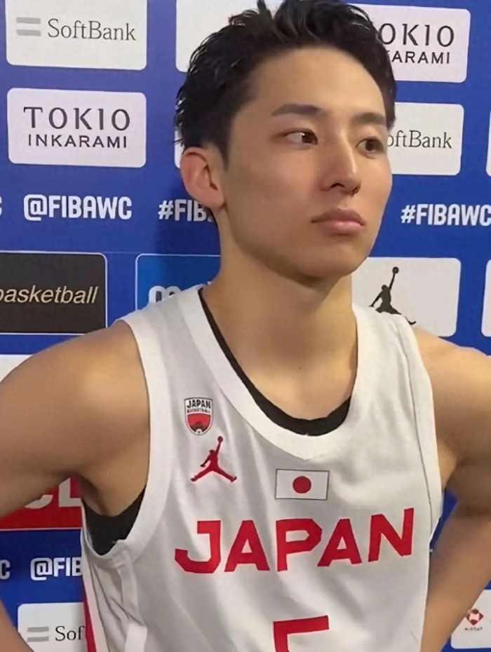 河村勇辉再遭快船裁掉，NBA生涯仅40场场均2.5分1.7助攻