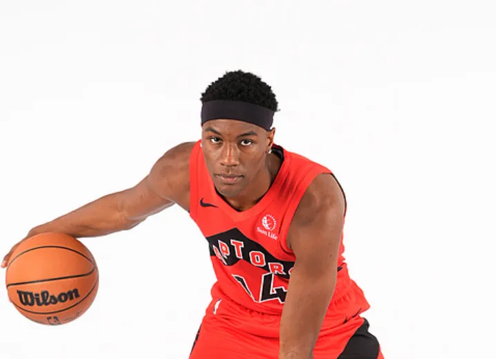 NBA季前赛猛龙次节领先尼克斯25分 沃尔特关键勾手命中