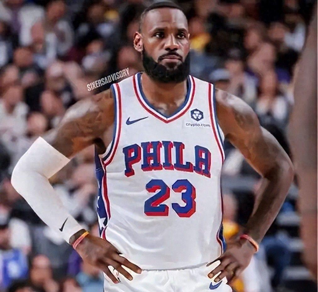 詹姆斯直升机通勤引NBA老板关注，托雷调查进行中