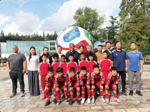 崇明基地2017-2018年龄段组队，含喀麦隆血统混血儿