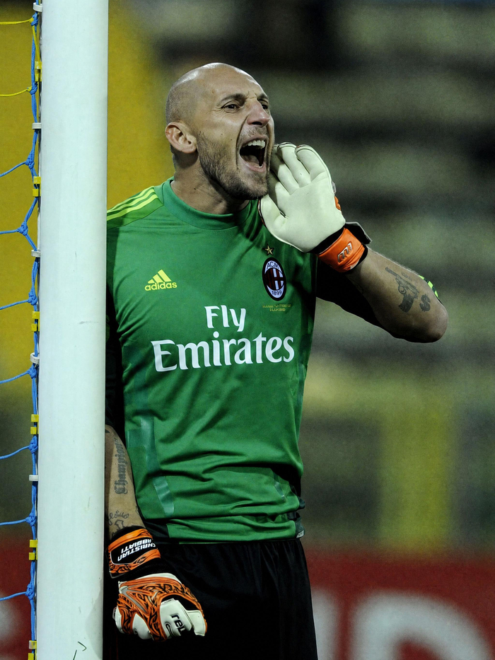 米兰老照片：阿比亚蒂经典瞬间曝光 #sempremilan