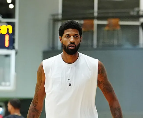 乔治季前赛半场仅3分！凯尔特人54-44黄蜂 乔治8中1仅得3分5篮板