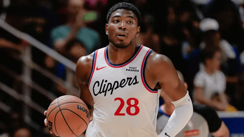 NBA季前赛：八村垒加盟快船获船媒力挺，冲击篮筐成关键