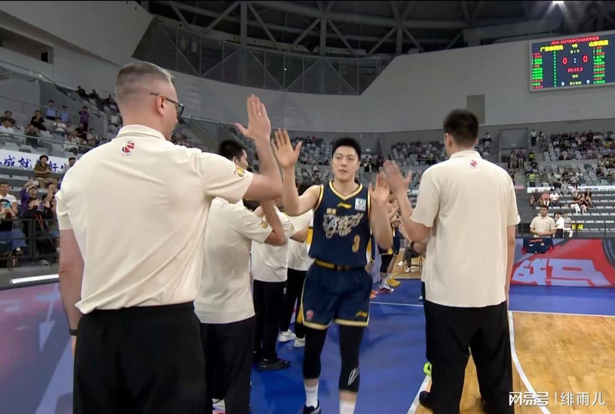 广东青训刘玄昱拒签宏远，同曦挖角再引徐杰危机
