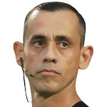 裁判胡安-贝尼特斯执法数据：近20场4红76黄，拉普拉塔大学生vs弗拉门戈战前分析